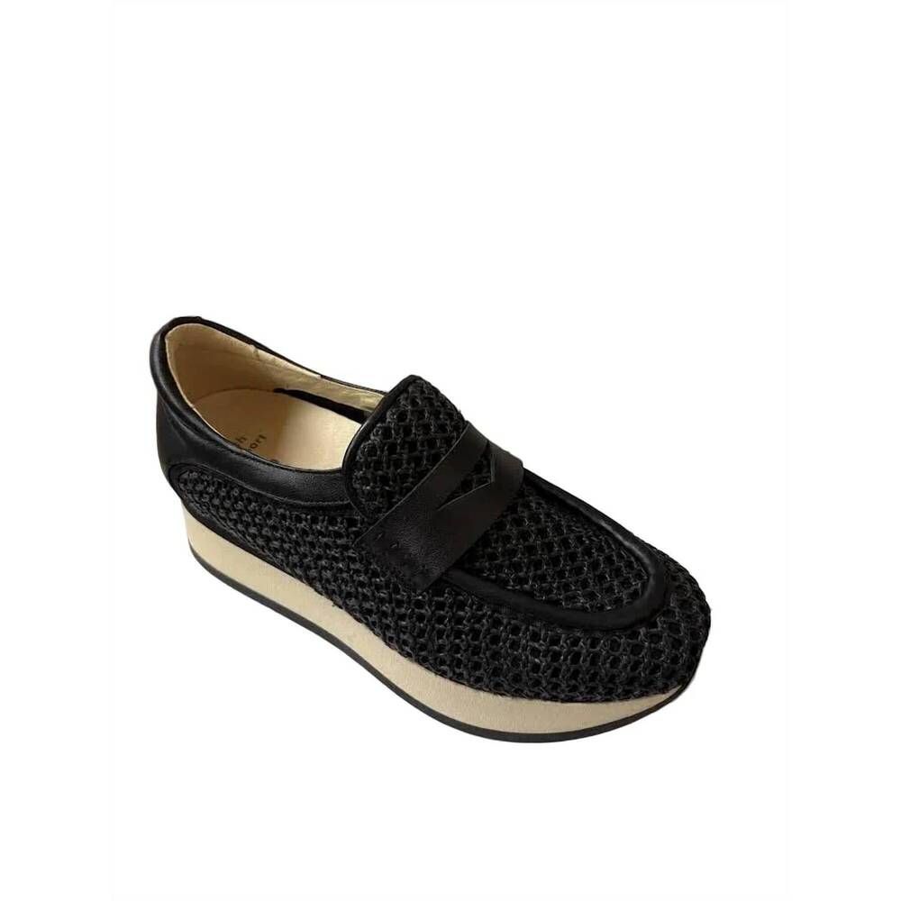 NEW SOFTWAVES women's caela loafer in black